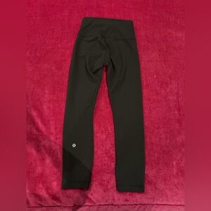 Lululemon Wunder Train Crop 23’ leggings